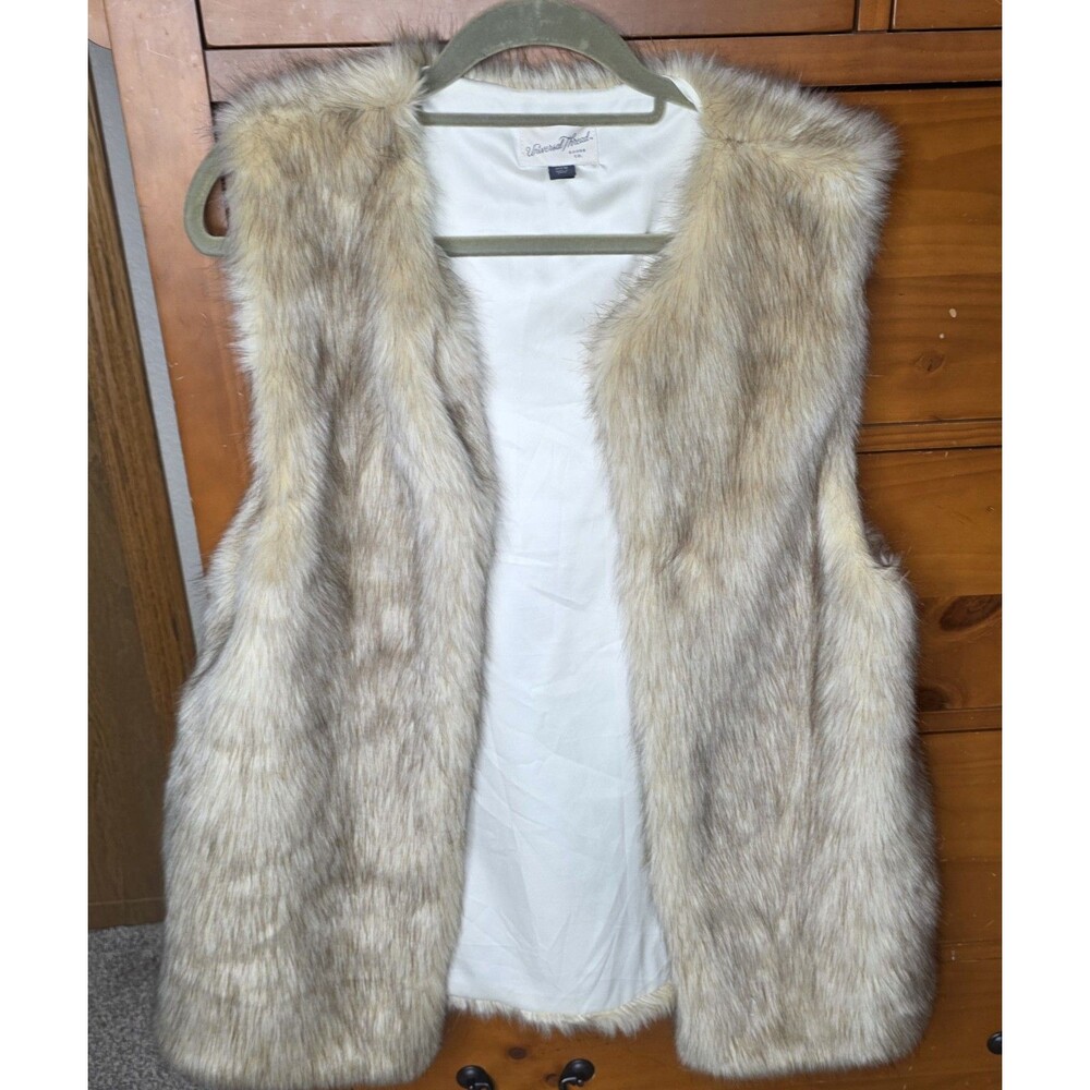 Universal Thread Tan Cream Faux Fur Vest One Size Boho Neutral Winter